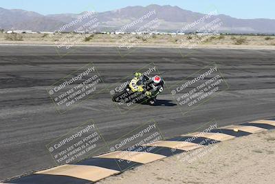 media/Jan-16-2026-CVMA Friday Practice (Fri) [[6f2bf47531]]/5-Racer 4-Trackday1/Session 2 (Bowl)/